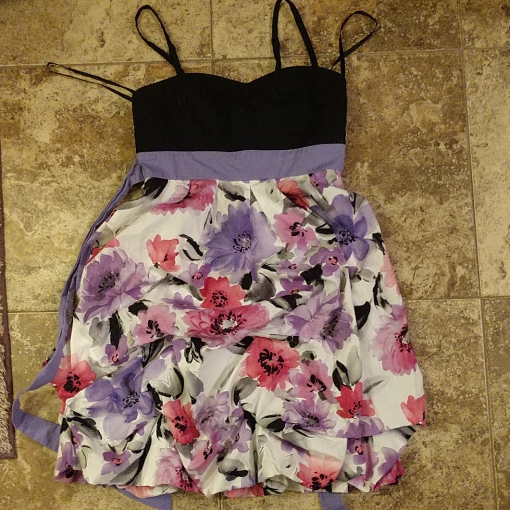 Short dress